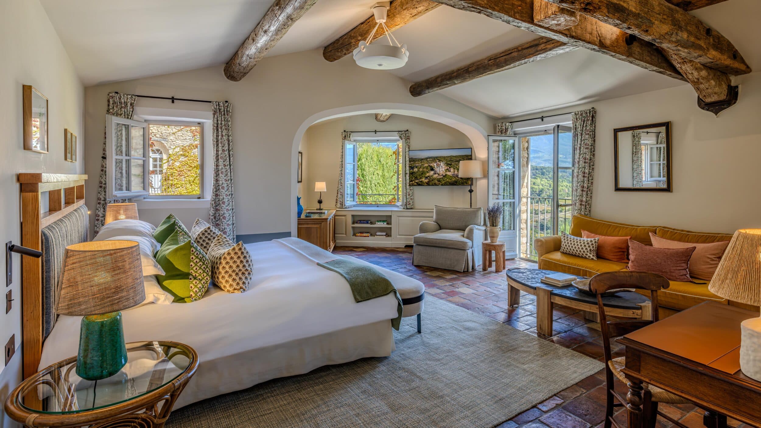 Vue Chambre Interieur Junior Suite deluxe Ventoux Hiddencliffs