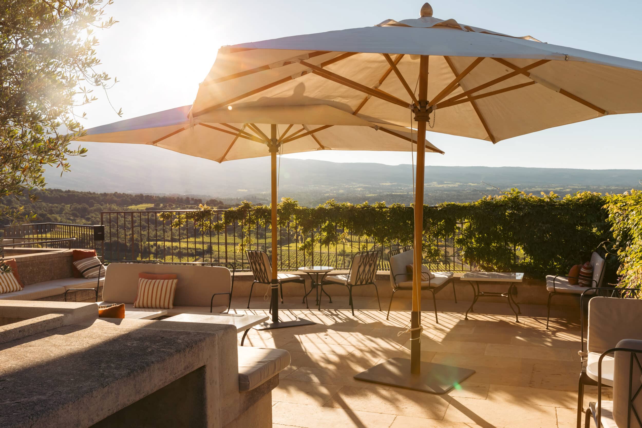 Bar Terrace Hotel Crillon le Brave @morecontentstudio