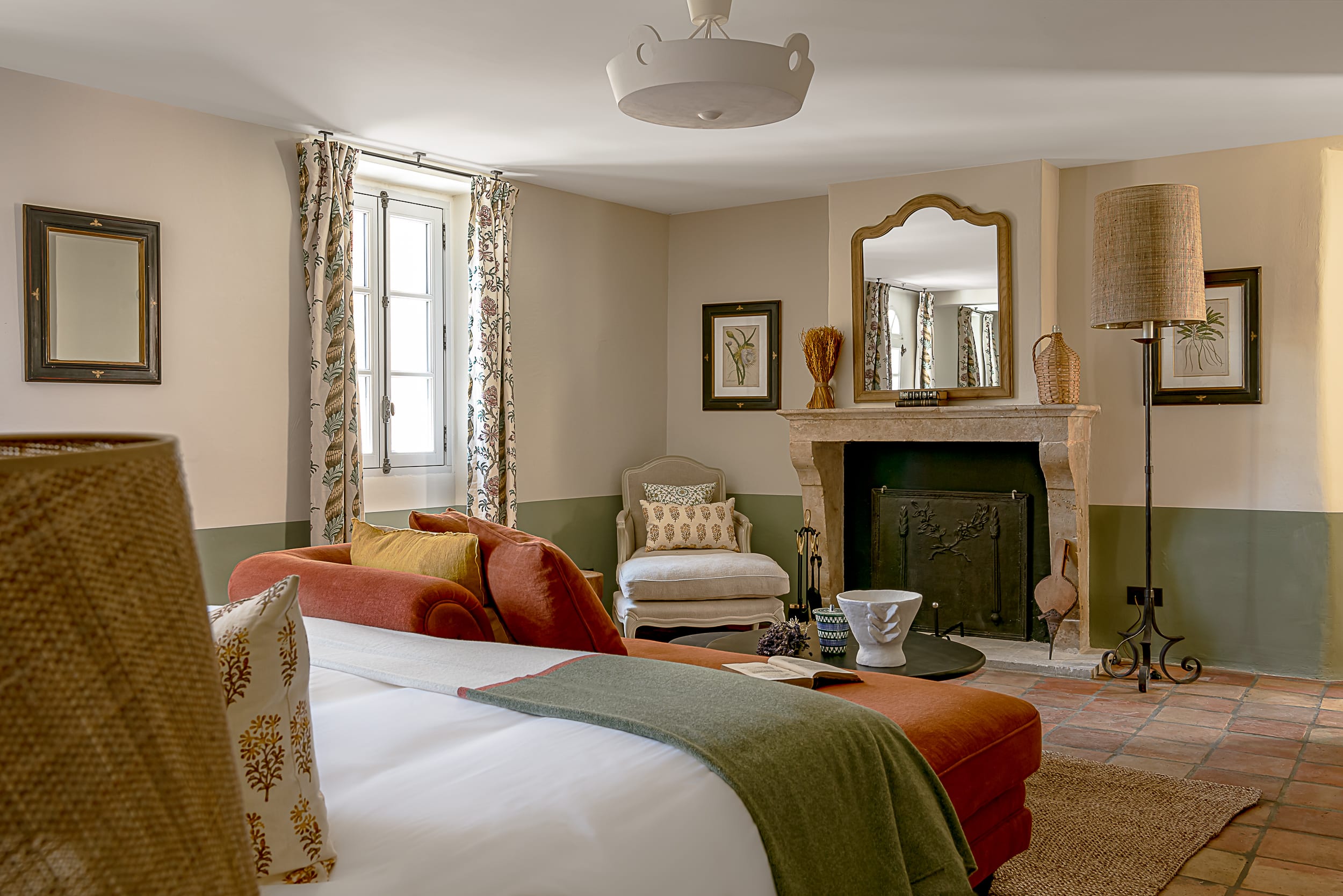 Chambre Prestige Cheminée Petit Salon